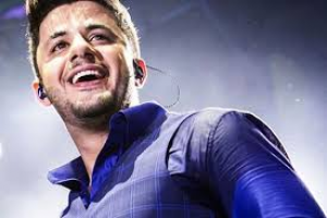 Tiro após show de Henrique e Juliano deixa mulher ferida