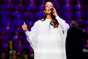 Tiro após show de Henrique e Juliano deixa mulher ferida