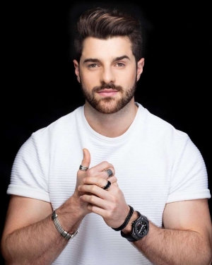 Zé Neto & Cristiano estreiam no top 10 global e impulsionam o sertanejo